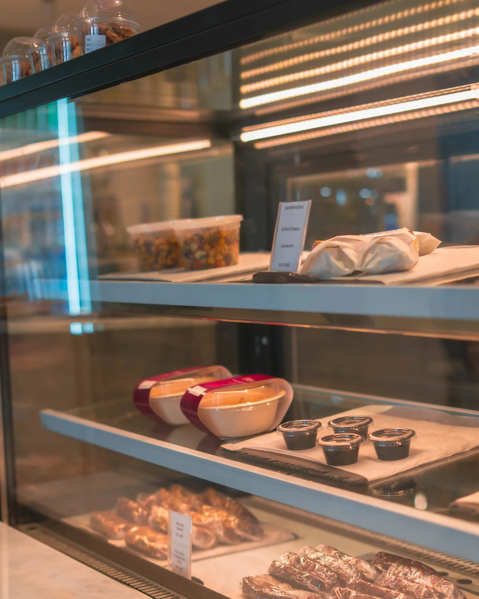 The IRISCO bakery counter case